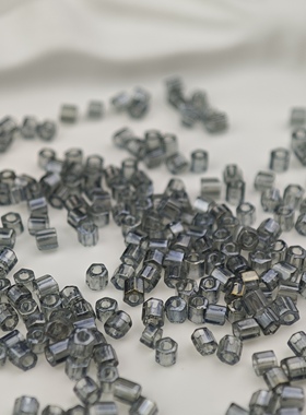 日本进口御幸透灰玻璃角珠2mm 手工DIY手链项链串珠配件散珠