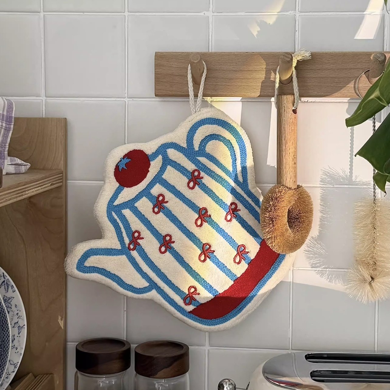 ins风手套水壶擦手巾可爱卡通珊瑚绒挂式厨房卫生吸水小毛巾装饰,淘宝优惠券,粉丝福利购,淘宝优惠卷