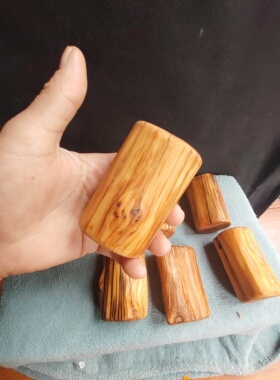 太行山崖柏陈化料子手把件随型穴位按摩车上衣柜驱虫香味浓郁