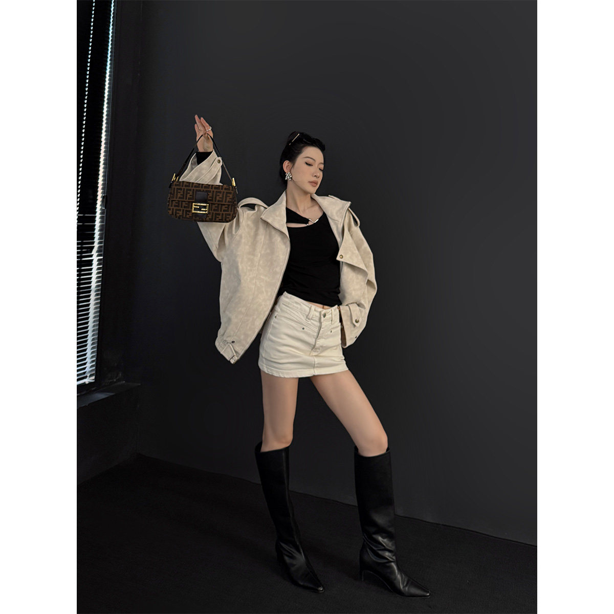 PAPERLLL辛间 格调艺术 莫尔代加绒镂空金属扣上衣女修身内搭打底,淘宝优惠券,粉丝福利购,淘宝优惠卷