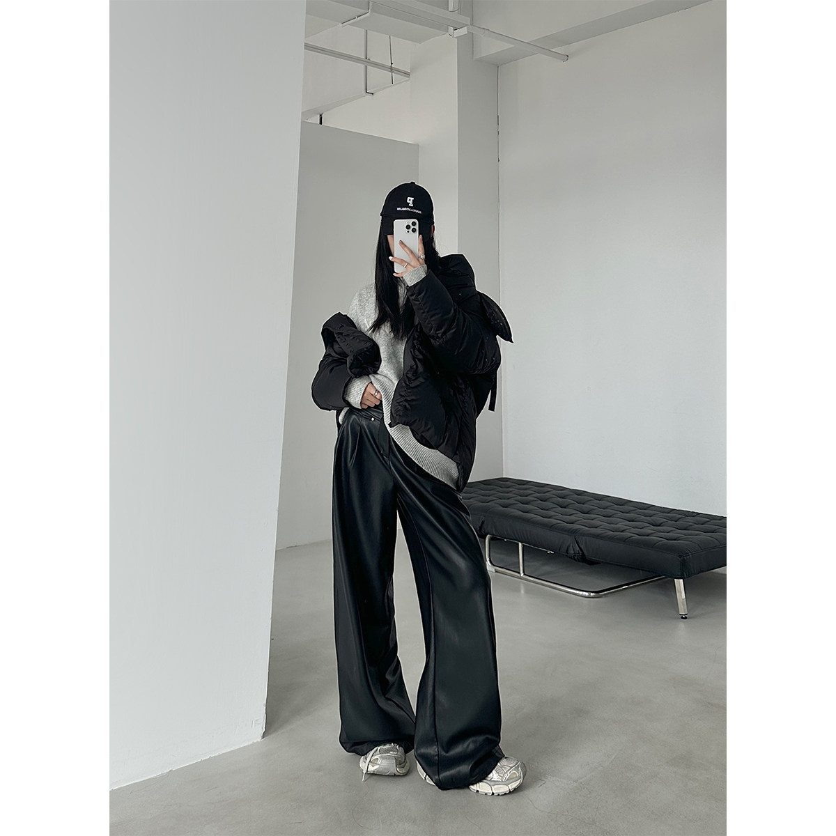 PAPERLLL辛间PU时尚直筒加绒皮裤女2025新款秋冬阔腿黑色高腰裤子,淘宝优惠券,粉丝福利购,淘宝优惠卷