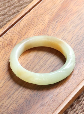 雕花镯子55圈口带证书天然玉石