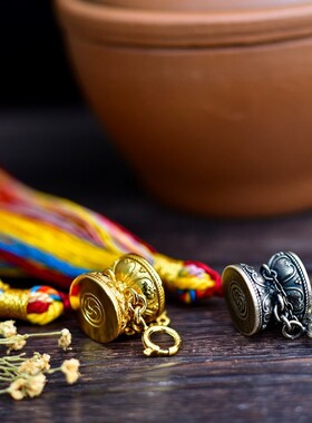 s925纯银镀金断法鼓手鼓吊坠挂件