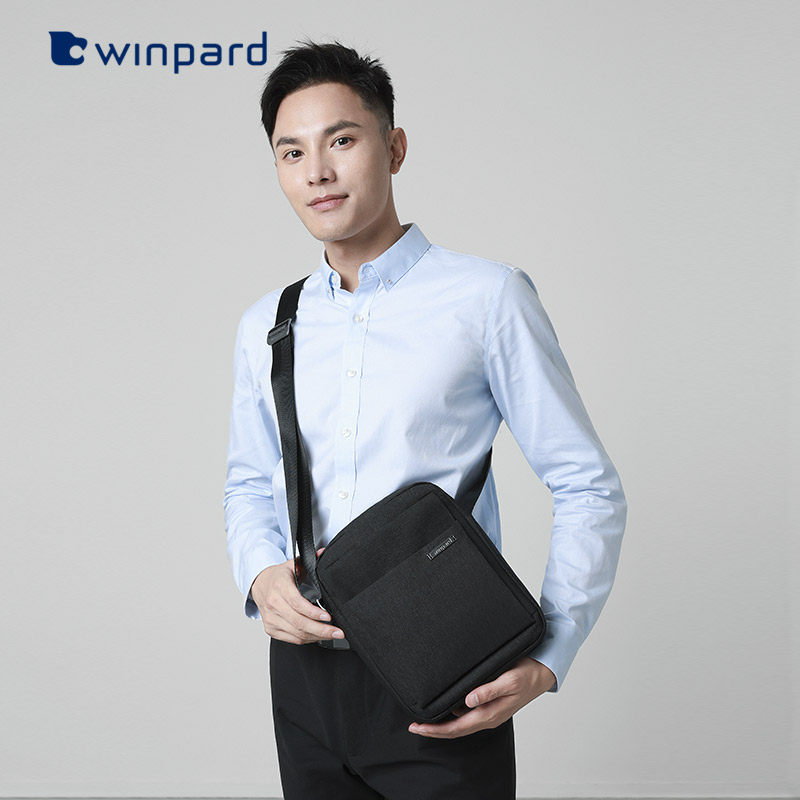 威豹简约单肩包商务休闲可装水杯 威豹男士包袋