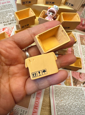 DIY定制仿真立体食玩微缩快递纸箱子娃屋拍摄道具挂饰配件冰箱贴