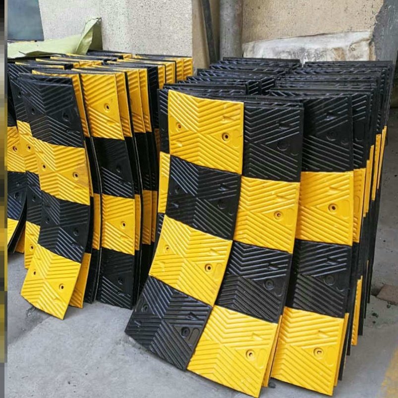 橡胶减速带道路汽车减速板限速缓冲带加厚加宽马路限速垄减速带_虎窝淘