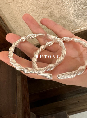 高桥风莫比乌斯环开口手镯