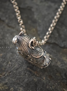 999足银胖小马本命年吊坠