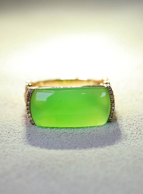 时尚阳绿翡翠金镶玉手饰送妈妈礼