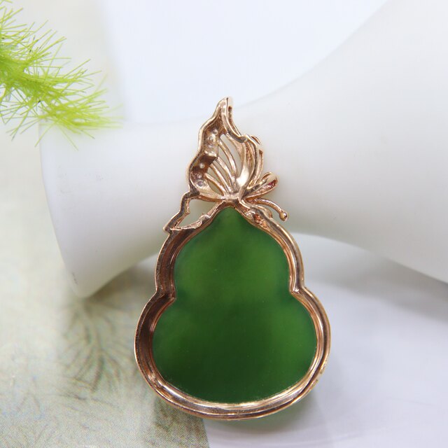 Fashionable jade gold inlaid jade jewelry for mom
