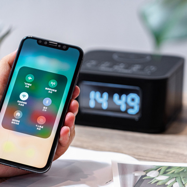 Lamex wireless charging audio hotel style