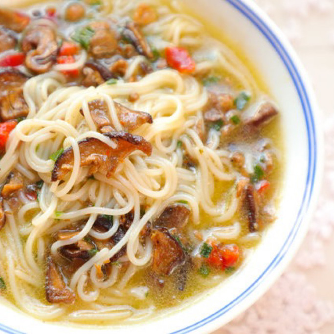 食味的初相云南松茸鸡汤米线米粉菌菇带料包方便速食宵夜牛肝菌,淘宝优惠券,粉丝福利购,淘宝优惠卷