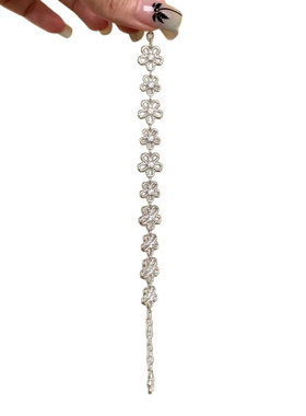 锆石镂空花朵手链女款2026新款轻奢小众冷淡风精致叠戴独手环手饰