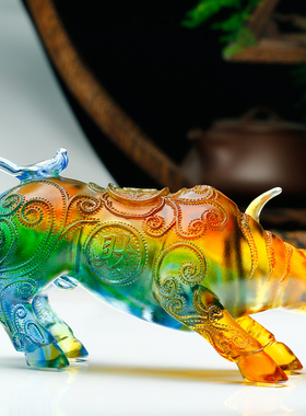 桌上男士华尔街风新居送人琉璃牛