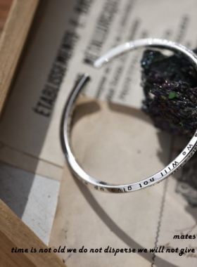 新款字母英文男女莫比乌斯手环