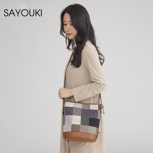 2024新款Sayouki女士水桶包斜挎单肩时尚秋冬托特包女款设计感 - 图2