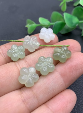天然和田玉桃花通孔双面花小吊坠五瓣花背云diy手链手工编织配饰