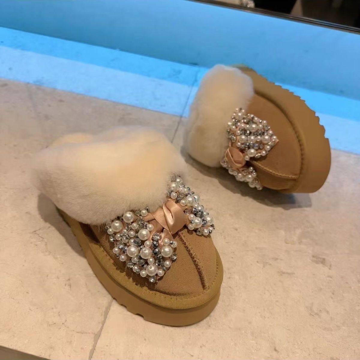 毛毛拖鞋2025冬季新款水钻蝴蝶结女鞋厚底雪地棉磨砂皮包头拖鞋潮,淘宝优惠券,粉丝福利购,淘宝优惠卷