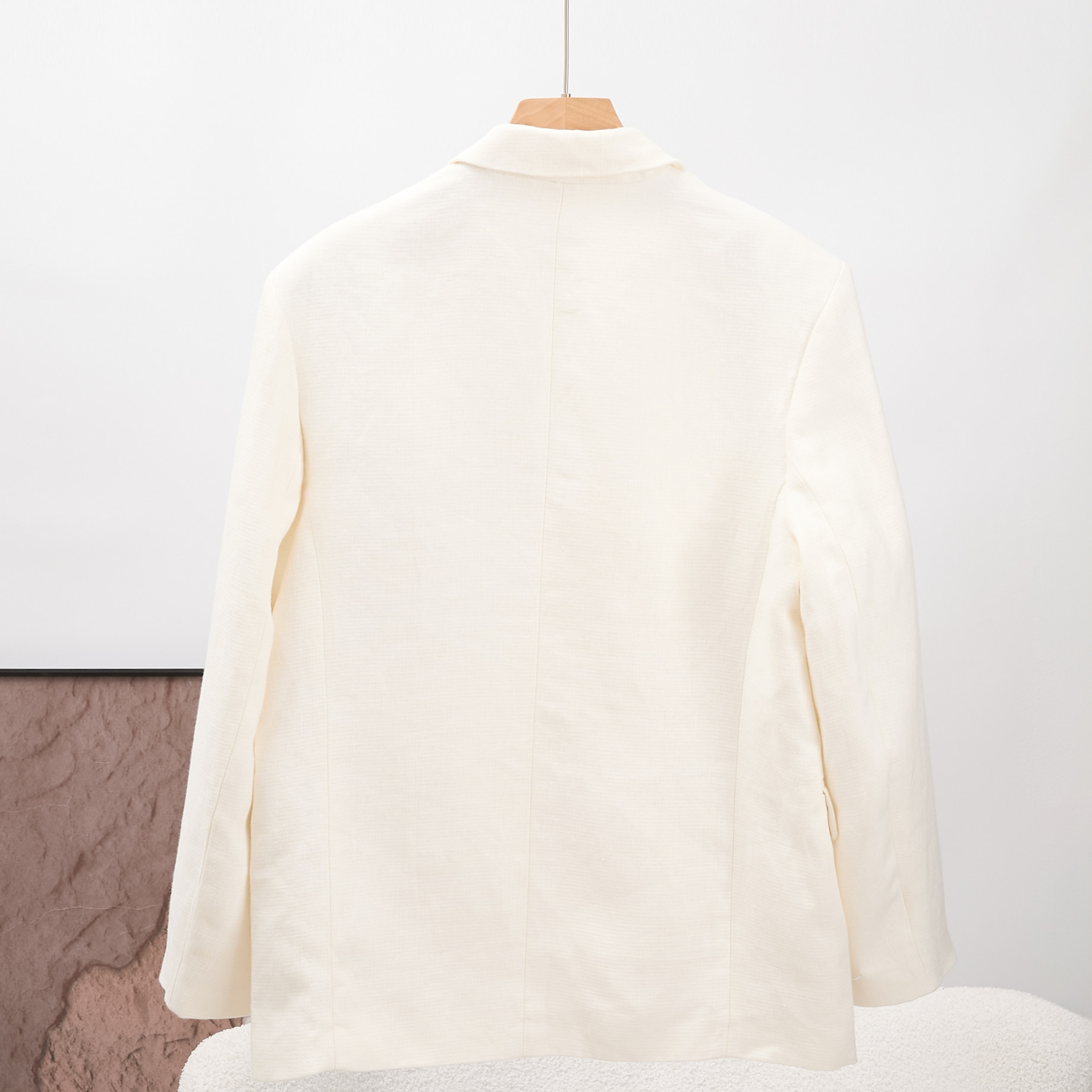 极简风白色亚麻西装外套女休闲西服单排扣翻领上衣260720,淘宝优惠券,粉丝福利购,淘宝优惠卷