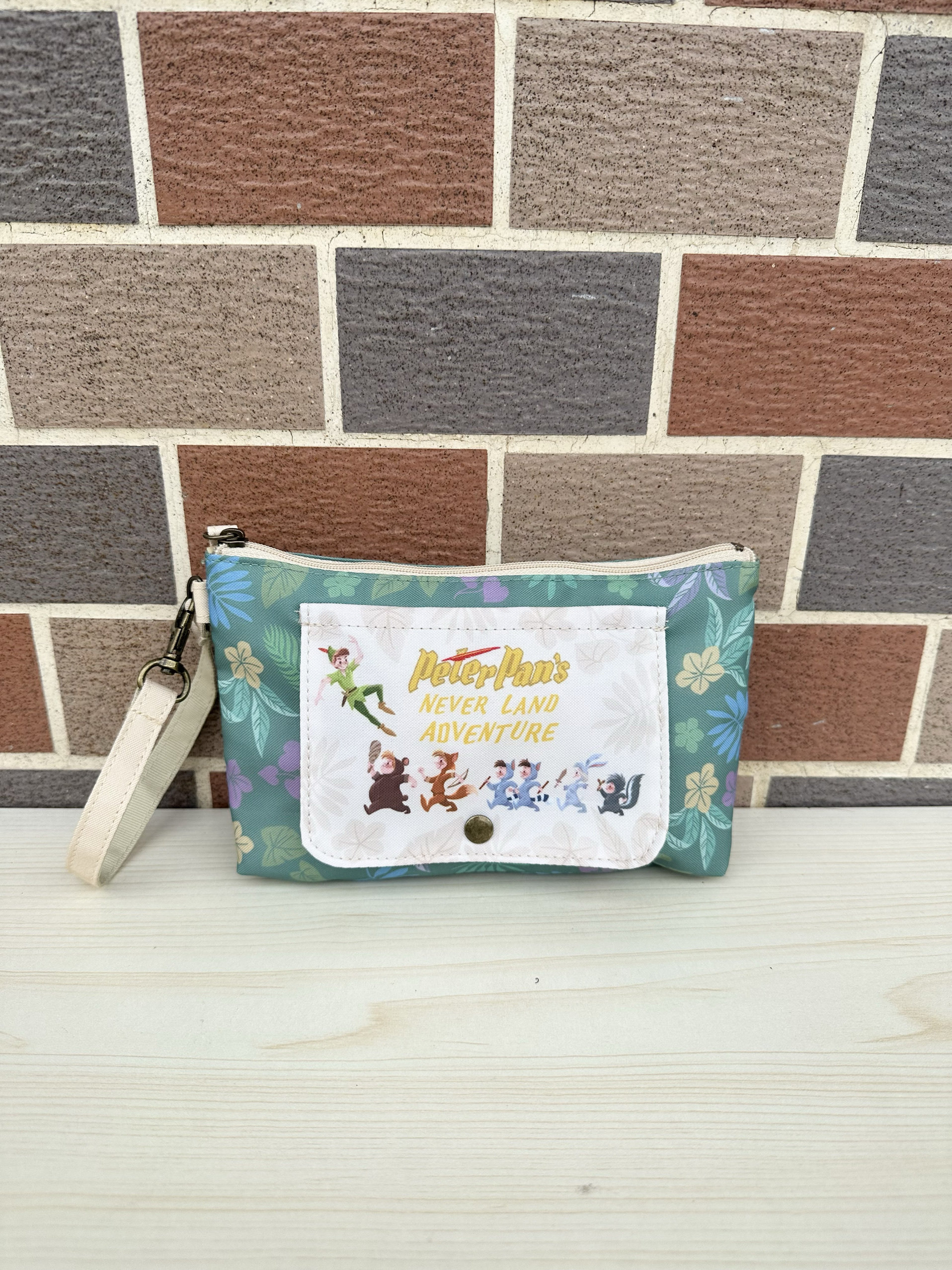 日单迪士尼彼得潘卡通周边可爱化妆包手拿包收纳包笔袋随身小物包,淘宝优惠券,粉丝福利购,淘宝优惠卷