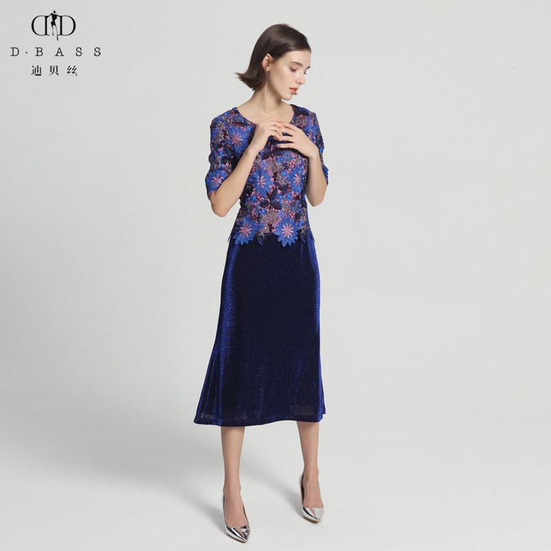 d·bass迪贝丝秋季新款圆领连衣裙 迪贝丝服饰连衣裙