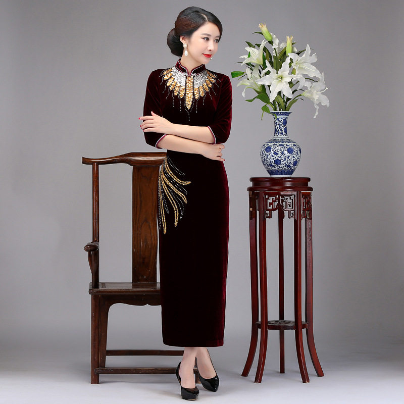 d·bass迪贝丝新款丝绒绣花连衣裙 迪贝丝服饰连衣裙