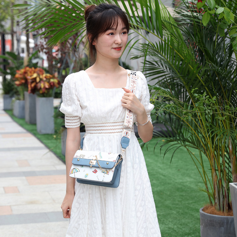 2021新款今年流行小方包百搭斜挎包 粹鸟女士包袋