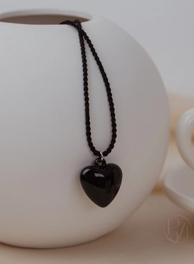 韩国东大门paparazzi甜酷风亚克力黑色爱心编织黑绳项链锁骨链
