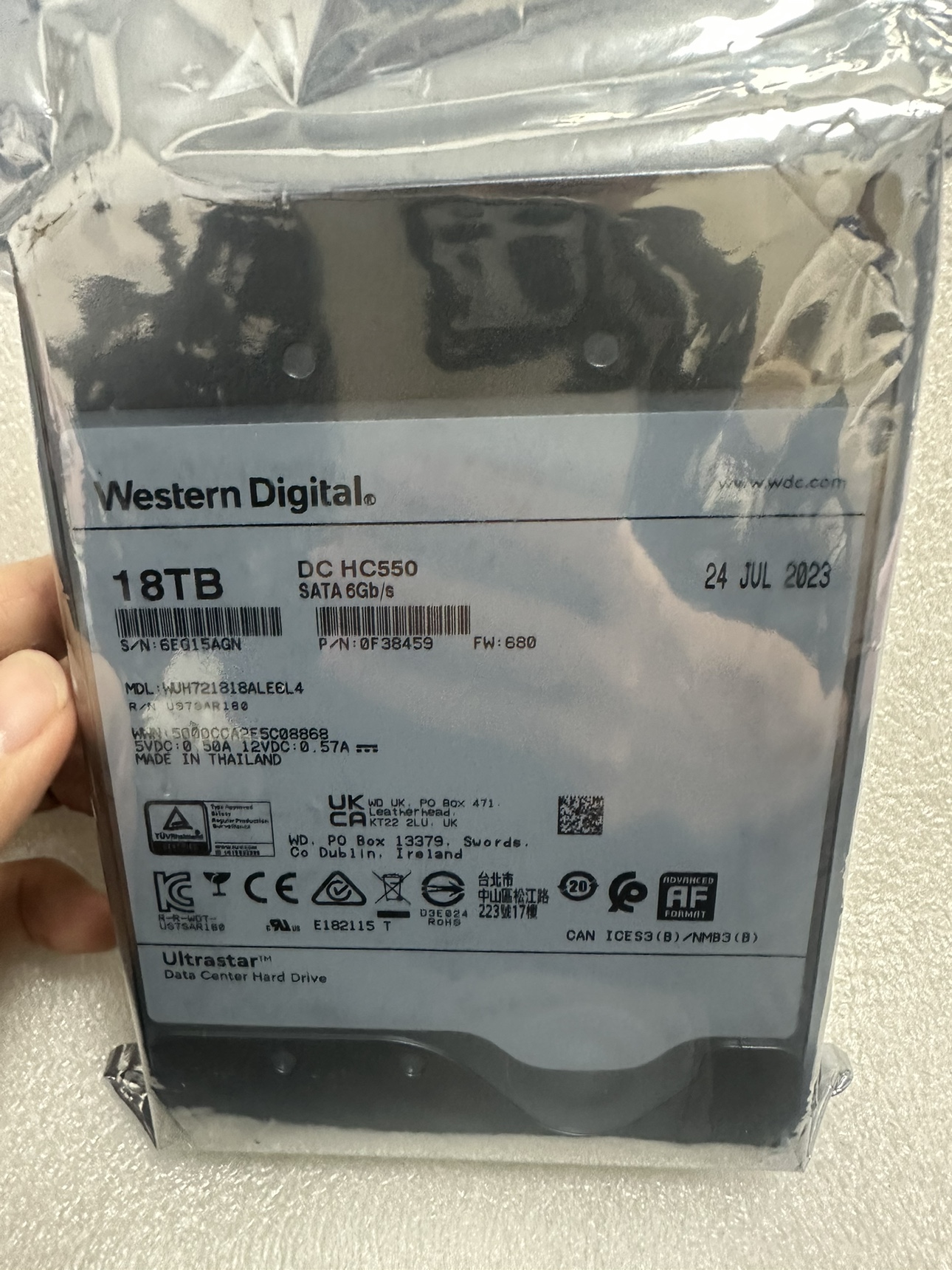 国行 西数 18T硬盘 18TB DC HC550 企业级监控盘 WUH721818ALE6L4 - 图3