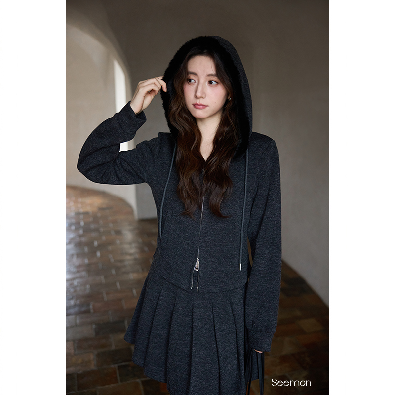 夕蒙2025新款秋冬韩系气质小个子高级时尚洋气小众卫衣半身裙套装 - 图1