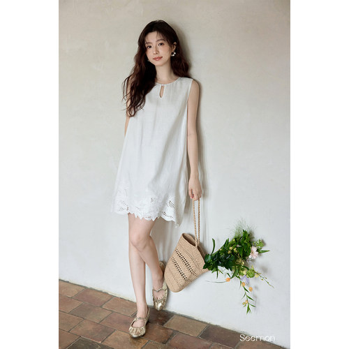 【夏末清仓】夏季韩系气质裙子宽松显瘦白色短款提花无袖连衣裙女 - 图0