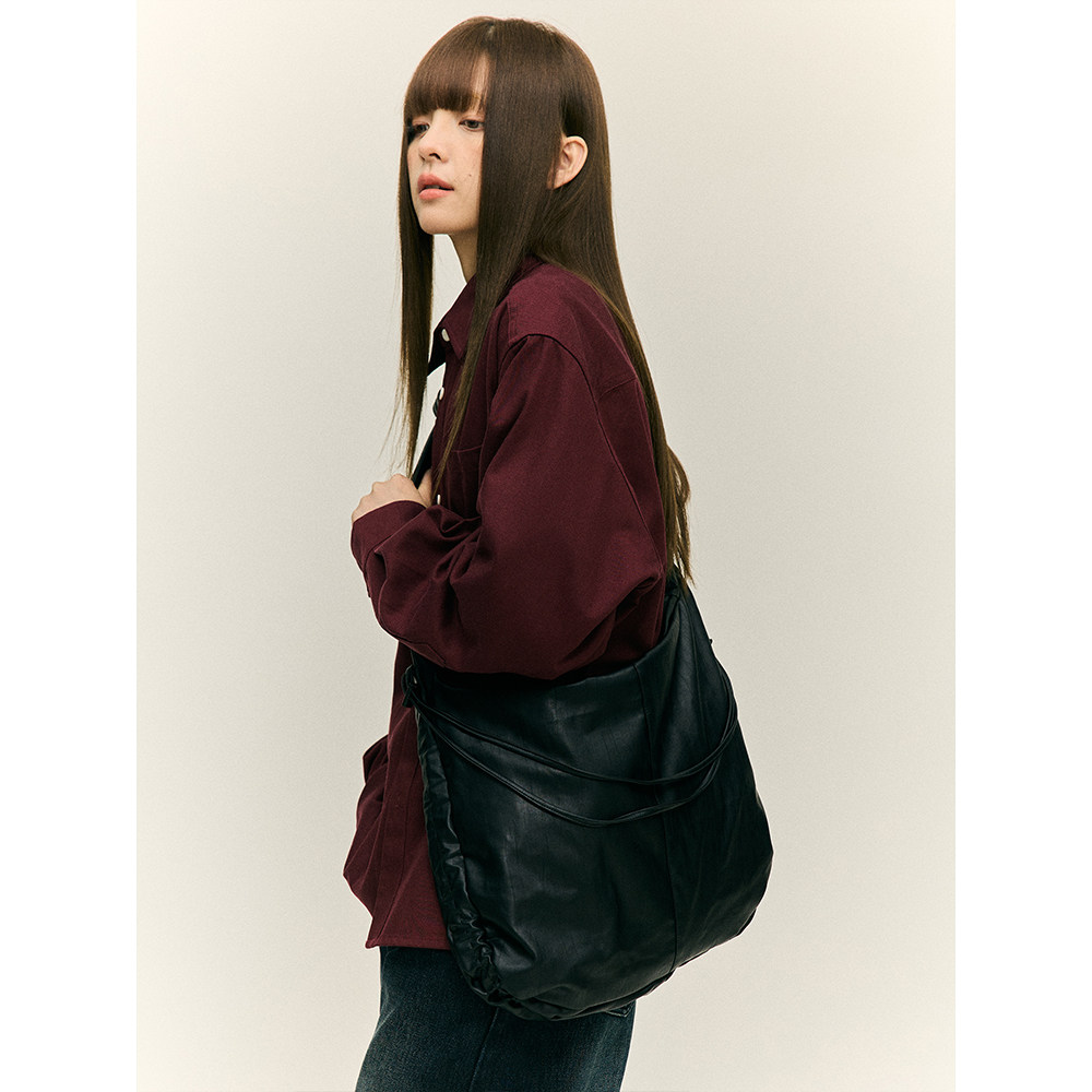 LR MADE 24AW 抽绳抽褶形态 多背法 PU皮通勤托特斜挎单肩饺子包,淘宝优惠券,粉丝福利购,淘宝优惠卷