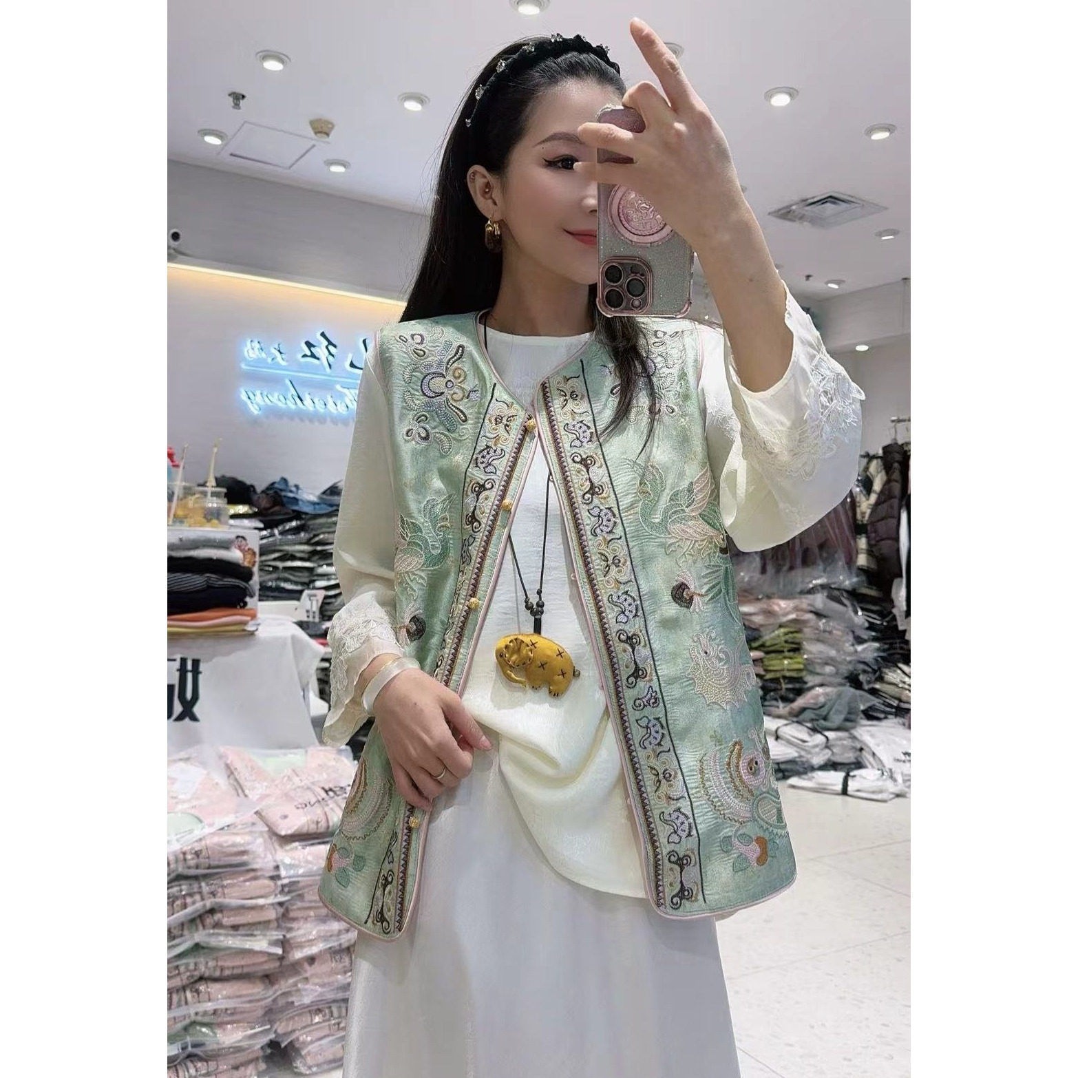 妃儿红5823年货春款欧货国风衬衫马夹两件套加大码女装胖妹妹上衣,淘宝优惠券,粉丝福利购,淘宝优惠卷