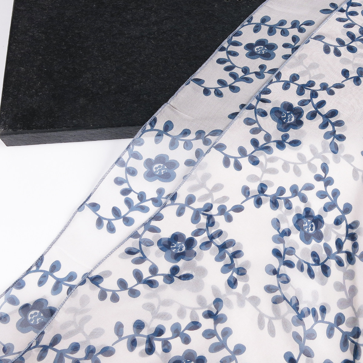 【微瑕】小方巾丝巾新款2025女系脖薄纱巾碎花100%桑蚕丝真丝围巾,淘宝优惠券,粉丝福利购,淘宝优惠卷