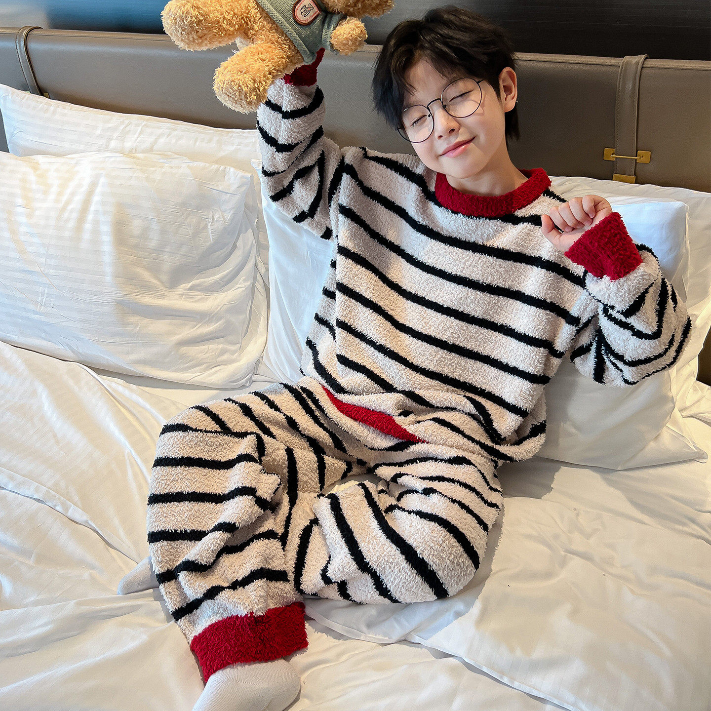 男童半边绒睡衣套装秋冬款2025新款中大童冬季加厚保暖儿童家居服,淘宝优惠券,粉丝福利购,淘宝优惠卷