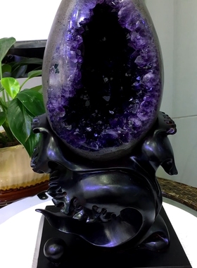 新品乌拉圭恐龙蛋，紫气东来，招财进宝，内含方结石，可招偏财