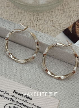麦粒品质 原创碎冰设计新款咖啡金色耳环耳圈扭纹女士轻奢设计感