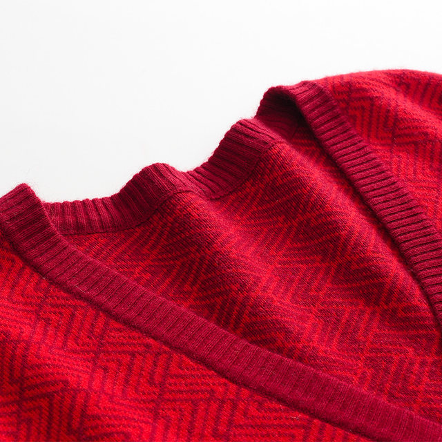 Middle-aged and elderly cashmere sweater men's V-neck cardigan thickened couple's cardigan coat loose large size sweater mother stitch