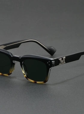 防紫外线男小众方形黑粗框太阳镜