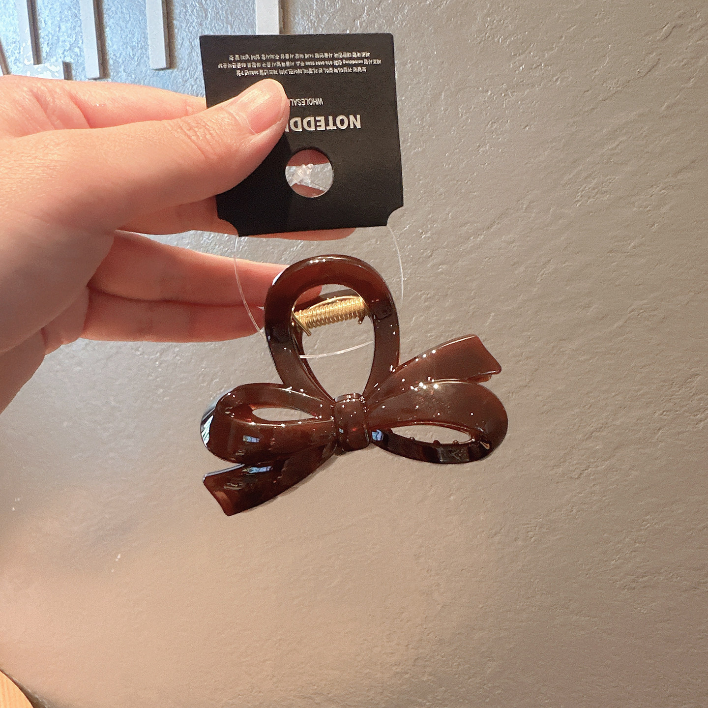 NOTEDDUNG韩国纯色中号亚克力抓夹8cm发夹女后脑勺发量少用夹子新 - 图2