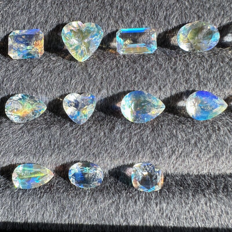 Natural Madagascar Rainbow Moonstone Loose Stone