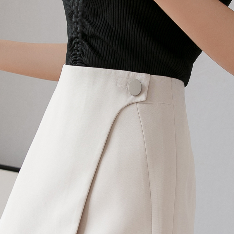 高腰不规则a字夏季韩版显瘦短裤 离题服饰休闲裤