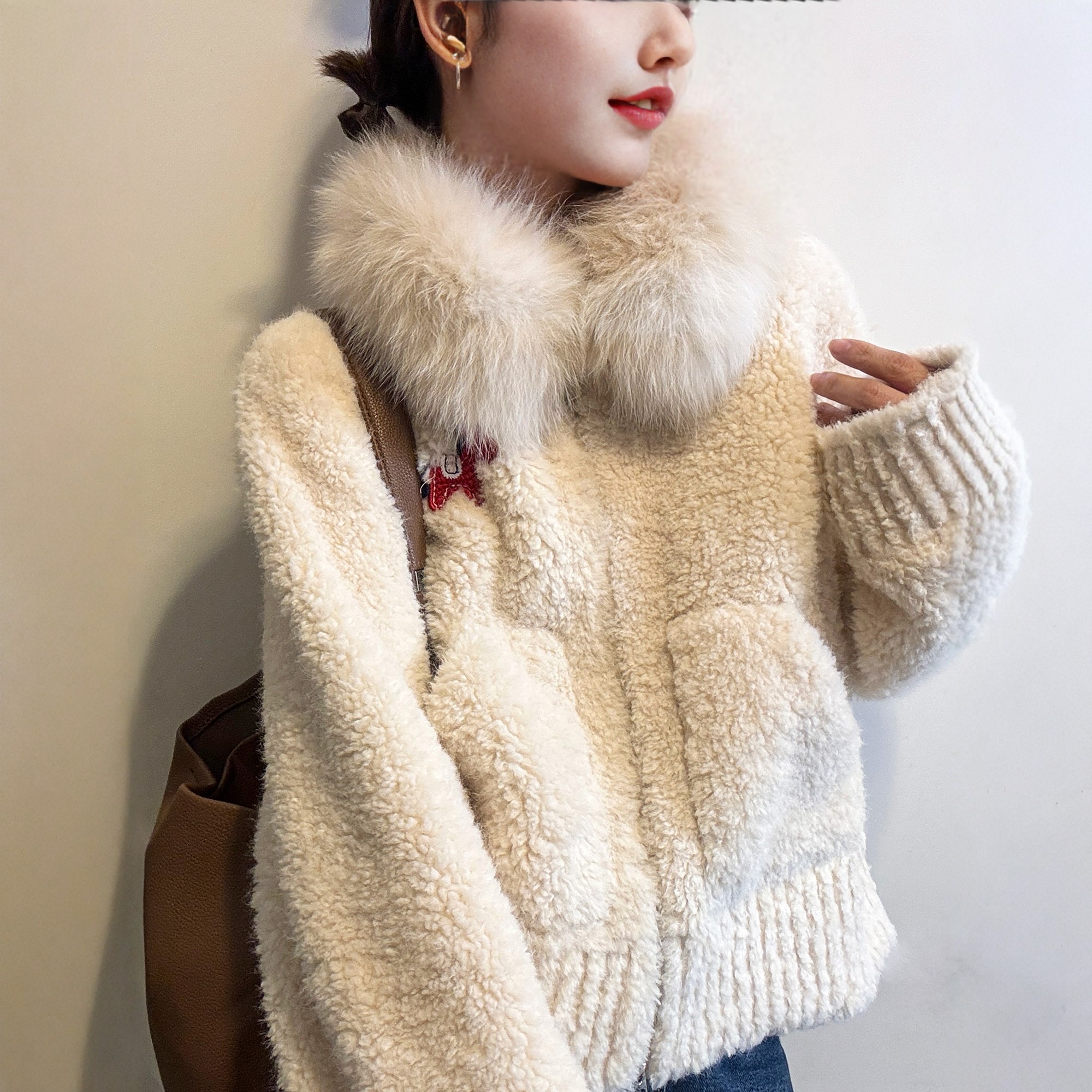 小马刺绣狐狸毛领羊羔毛皮草外套女欧洲站2025冬装新款欧货女装潮,淘宝优惠券,粉丝福利购,淘宝优惠卷