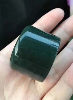 天然和田玉戒指和田碧玉