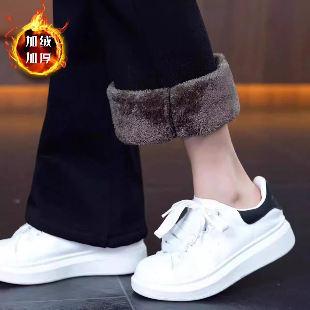 牛仔微喇裤女2025年秋冬季新款高腰显瘦马蹄加绒加厚黑色喇叭裤子,淘宝优惠券,粉丝福利购,淘宝优惠卷