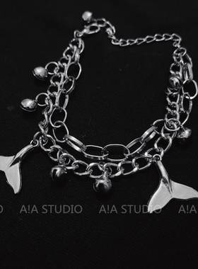 暗黑风小熊十字架钛钢层次感手链