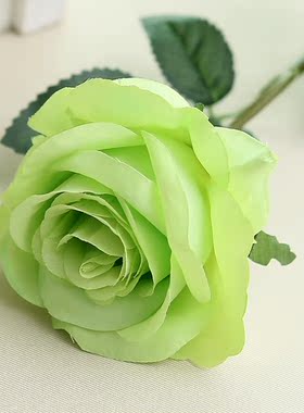 仿真玫瑰花束绢花假花塑料花客厅摆设装饰花单支插花婚庆摆放花艺