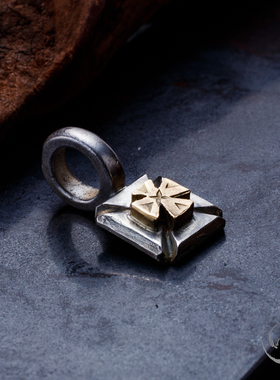 高山隆国内现货超人刻印银项链