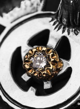 BillWallLeather宝石笑脸吊坠