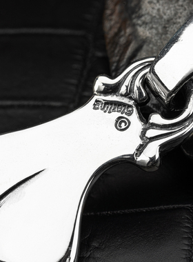 BWL中号鱼尾双鎏金宝石吊坠